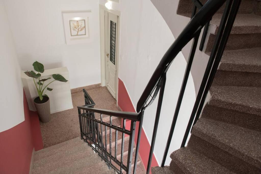 Elegant Apartment In The Heart Of Heraklion Eksteriør bilde